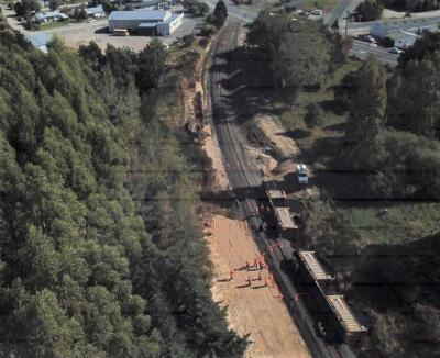 The derailed wagons at the incident site. TAIC photo.