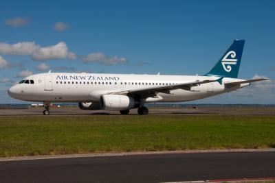 Airbus A320 - ZK-OJQ. Courtesy of Colin Hunter.