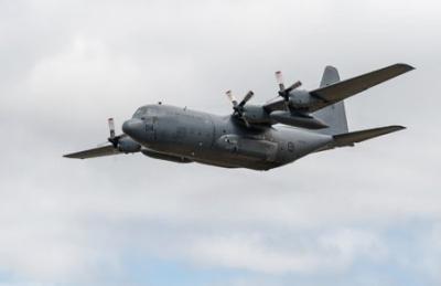 A C-130H(NZ) Hercules 40 Sqn training at Whenuapai