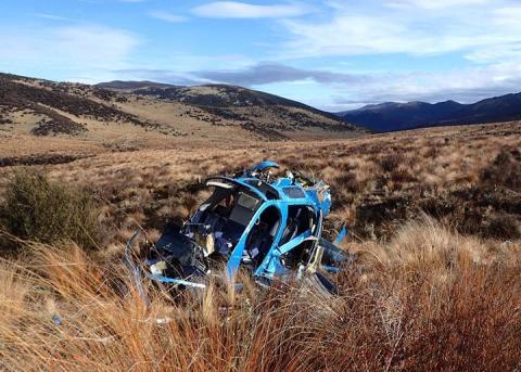 Photo - the wrecked fuselage of ZK-ILD at the accident site